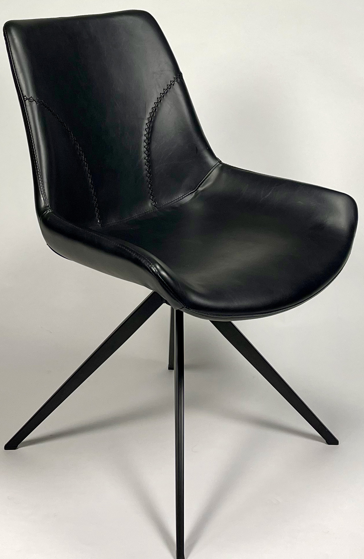 Hundevad & Co Sofie spisebordsstol sort PU.