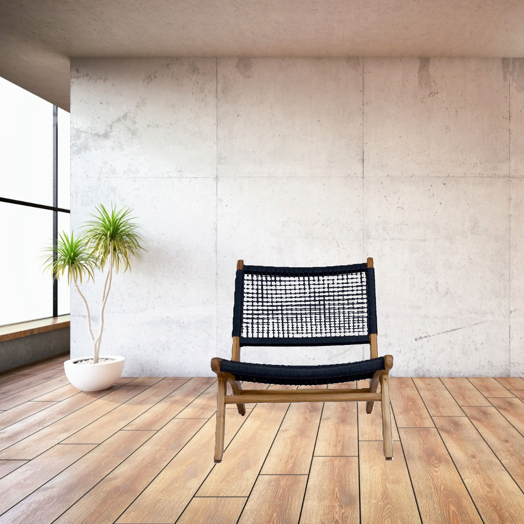 Hundevad Alberte i træ med sort flet.