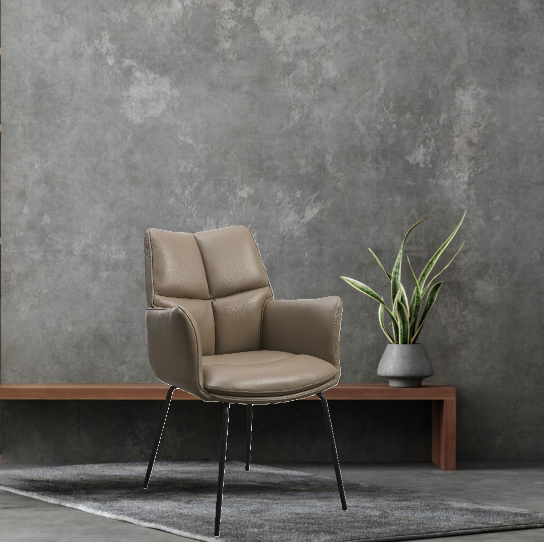 Lexpo Lily spisebordsstol med armlæn i læder, nougat/sort stel 4 ben Lexpo Lily spisebordsstol med armlæn i læder, nougat/sort stel 4 ben